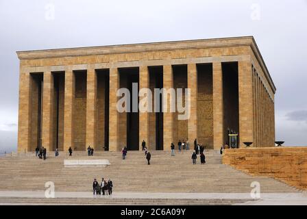 Ankara, Turchia - 01 novembre 2009: Mausoleo Ataturk, Anitkabir, tomba monumentale di Mustafa Kemal Ataturk, leader più grande, primo presidente della Turchia in UN Foto Stock