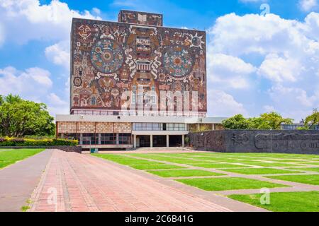 La Biblioteca Centrale dell'Università Nazionale Autonoma del Messico Foto Stock