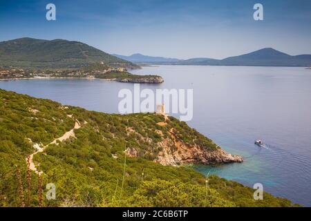 Vista verso Torre Bollo, Capo Caccia, Parco Nazionale Porto Conte, Alghero, Sardegna, Italia, Mediterraneo, Europa Foto Stock