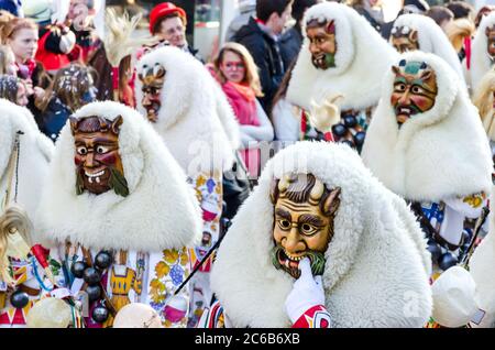 Costumi tipici di carnevale nella Germania meridionale Foto Stock