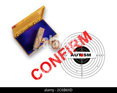 Vista dall'alto di un francobollo in gomma con una parola gigante - conferma e bersaglio isolato su bianco Foto Stock