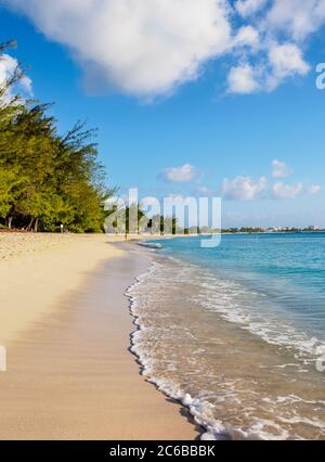 11 km circa da Beach, West Bay, Grand Cayman, Isole Cayman, Caraibi, America centrale Foto Stock