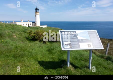 Faro di Tiumpan Head, Portvoller, Isola di Lewis, Isola Occidentale, Ebridi esterne, Scozia, Regno Unito Foto Stock