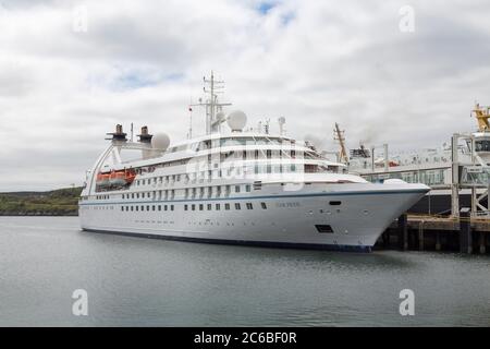 La nave da crociera Star Pride attraccava a Stornoway Harbour, Isle of Lewis, Western Isles, Outer Hebrides, Scotland, UK Foto Stock