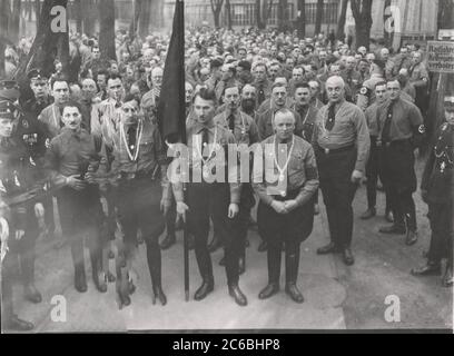 Celebrazione del 9 novembre a Monaco - Heinrich Hoffmann Fotografie 1934 fotografo ufficiale di Adolf Hitler, e un politico e editore nazista, che era un membro del circolo intimo di Hitler. Foto Stock