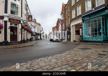 Eton, Windsor, Berkshire, Regno Unito. 8 luglio 2020. Le strade di Eton, Berkshire, rimangono tranquille dopo il blocco di Coronavirus. Credit: Mc Lean/Alamy Foto Stock