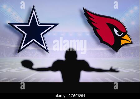 Dallas Cowboys vs. Arizona Cardinals . Gioco NFL. Partita della American Football League. Silhouette di giocatore professionista festeggia il tocco in giù. Schermata in bac Foto Stock