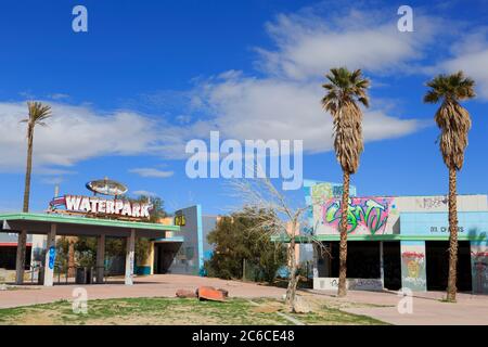 Abandoned Rock-A-Hoola Waterpark, Yermo, California, USA Foto Stock
