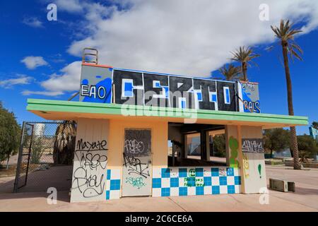 Abandoned Rock-A-Hoola Waterpark, Yermo, California, USA Foto Stock