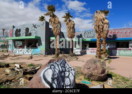 Abandoned Rock-A-Hoola Waterpark, Yermo, California, USA Foto Stock