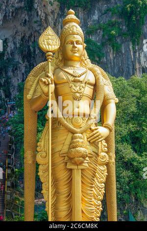 Grotte di Batu. Statua di Lord Murugan. Kuala Lumpur. Malesia Foto Stock