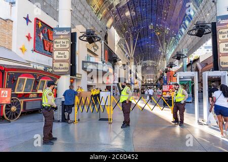 Las Vegas, 23 GIUGNO 2020 - ingresso alla Fremont Street Experience nel centro di Las Vegas Foto Stock