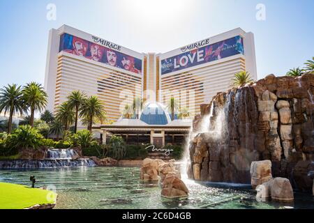 Las Vegas, 30 GIUGNO 2020 - Vista esterna del Casinò Mirage Foto Stock