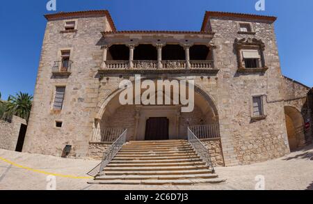 Palazzo Juan Pizarro de Orellana, Trujillo, Extremadura, Spagna. antico edificio militare ristrutturato nel xvi secolo Foto Stock