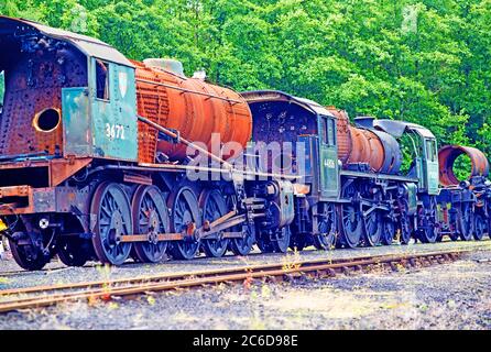 Locomotive in attesa di restauro, Grosmont, North Yorkshire Moors Railway, Inghilterra Foto Stock