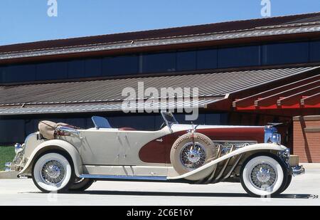 1934 Duexenberg ( Domino;s Duesy) fuori dal Domino's Classic Car Museum ad Ann Arbor Michigan 1988 Foto Stock