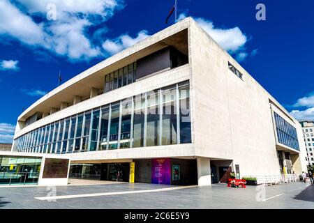 Esterno del Royal Festival Hall sulla Southbank, Londra, Regno Unito Foto Stock