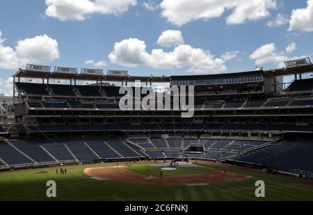 Washington, Stati Uniti. 09 luglio 2020. I Washington Nationals tengono un campo di addestramento al Nationals Park a Washington, DC giovedì 9 luglio 2020. Foto di Kevin Dietsch/UPI Credit: UPI/Alamy Live News Foto Stock