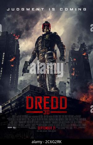 Dredd (2012) diretto da Pete Travis e con Karl Urban, Olivia Thirlby, Lena Headey e Rakie Ayola. Giudica Dredd e un rookie Anderson con abilità psichiche assumere un Signore della droga in Mega City One in questo impressionante adattamento 3D. Foto Stock