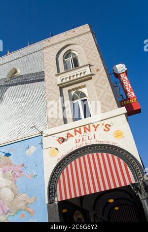 Danny's Deli sulla passeggiata di Venice Beach, Los Angeles, California, USA, Nord America Foto Stock