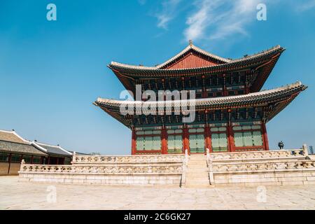 Il Palazzo Gyeongbokgung Coreano Tradizionale architettura a Seoul, Corea del Sud Foto Stock