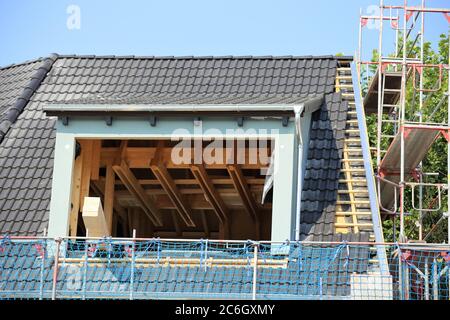 Tetti estensioni su una casa residenziale Foto Stock