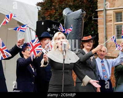 Miss Marina Mae Rufford Abbey 1940's fine settimana Rufford Nottinghamshire Inghilterra Foto Stock