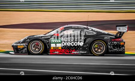 Oschersleben, Germania, 28 aprile 2019: Il pilota austriaco Thomas Preining sulla Porsche 911 GT3-R. Foto Stock