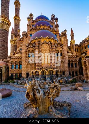 Bella Moschea al Mustafa nella città vecchia di Sharm El Sheikh in Egitto Foto Stock