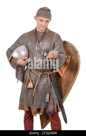 Cavaliere normanno vestito guerriero seconda metà del 11 ° secolo. Isolato su bianco Foto Stock