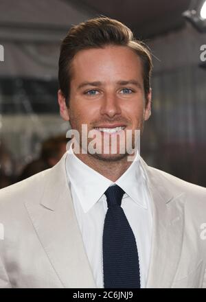 Armie Hammer frequenta 'l'uomo da U.N.C.L.E.' Anteprima di New York al Teatro Ziegfeld il 10 agosto 2015 a New York City. Foto Stock