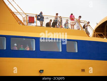 Gränna, Svezia 20140726 M / S Braheborg è un traghetto nel traffico tra Gränna e Visingsö, sul lago Vättern. Foto Gippe Gustafsson Foto Stock