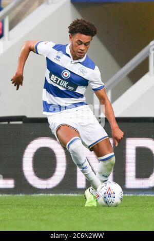 Londra, Regno Unito. 09 luglio 2020. Luke Amos of QPR in azione durante la partita del Campionato EFL Sky Bet tra Queens Park Rangers e Fulham al Kiyan Prince Foundation Stadium, Londra, Inghilterra, il 30 giugno 2020. Foto di Ken Sparks. Solo per uso editoriale, licenza richiesta per uso commerciale. Nessun utilizzo nelle scommesse, nei giochi o nelle pubblicazioni di un singolo club/campionato/giocatore. Credit: UK Sports Pics Ltd/Alamy Live News Foto Stock