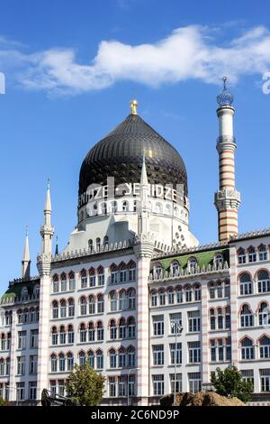 Dresda, Germania - 21 agosto 2016: Edificio Yenidze, ex fabbrica di sigarette in stile orientale a Dresda, Germania. Ora è un offi Foto Stock