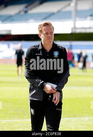 Londra, Regno Unito . 11 luglio 2020; lo Stadio della Fondazione Kiyan Prince, Londra, Inghilterra; Campionato inglese di calcio, Queen Park Rangers vs Sheffield Mercoledì; Garry Monk of Sheffield Mercoledì a piedi indietro nel tunnel Away a metà tempo Credit: Action Plus Sports Images/Alamy Live News Foto Stock