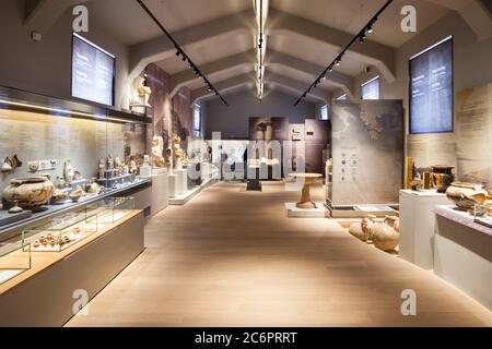 Antica Corinto, Grecia - 18 ottobre 2016: Il Museo Archeologico di Corinto antico è un museo in Grecia. Antica Corinto era uno dei più grandi Foto Stock