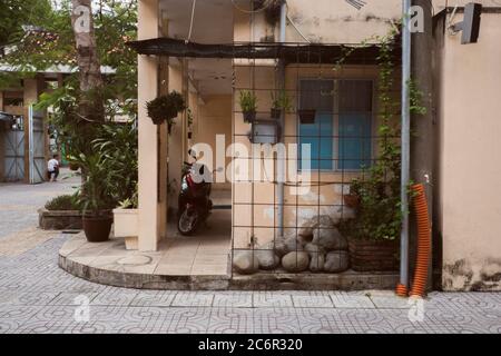 Scooter con casa, città di ho Chi Minh Città Vietnam. Foto Stock