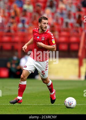 Tom Lockyer di Charlton Athletic durante la partita del campionato Sky Bet alla Valley, Londra. Foto Stock