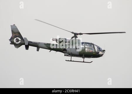 ZB689, un Westland Gazelle AH1 del corpo dell'aria dell'esercito, a Prestwick International Airport durante l'esercizio comune della Warrior 14-2. Foto Stock