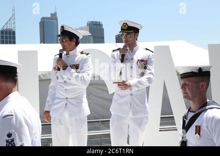 Hamish e Andy alla raccolta fondi annuale Wharf4Ward della Sony Foundation presso Woolloomooloo Wharf, Cowper Wharf Road a Sydney. Foto Stock