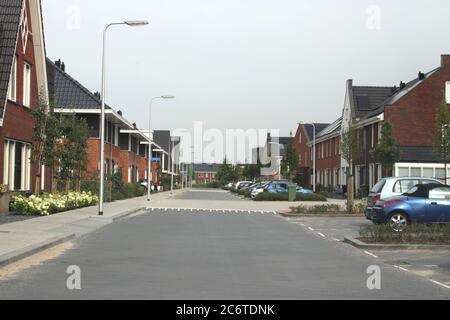Strada nel nuovo quartiere di Westergouwe vicino a Gouda come estensione della città Foto Stock