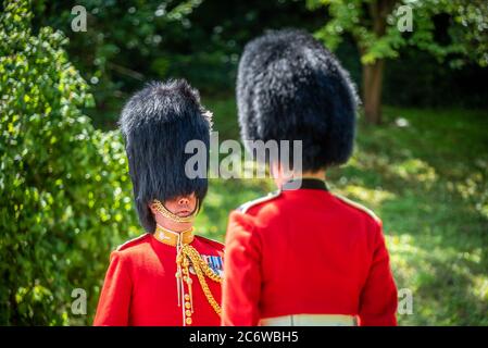 Brighton UK, 10 luglio 2020: Personale militare britannico al funerale di Dame vera Lynn Foto Stock