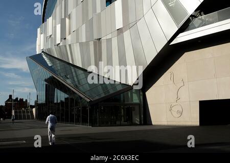 LONDRA, REGNO UNITO. 12 LUGLIO. Una vista generale dell'esterno dello stadio durante la partita della Premier League tra Tottenham Hotspur e Arsenal al Tottenham Hotspur Stadium, Londra (Credit: Jacques Feeney | MI News) Credit: MI News & Sport /Alamy Live News Foto Stock