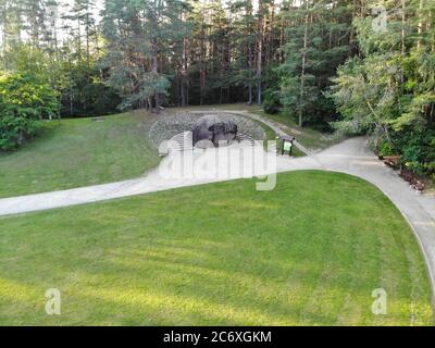 Il secondo masso più grande del Puntukas in Lituania ad Anyksciai, Lituania Foto Stock