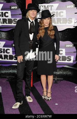 12 luglio 2020 - Benjamin Keough, Figlio di Lisa Marie Presley e nipote di Elvis Presley, morto a 27 anni da apparente suicidio. File photo: 05 Giugno 2013 - Nashville, Tennessee - Lisa Marie Presley, Michael Lockwood. 2013 Premi di musica CMT tenuti alla Bridgestone Arena. (Immagine di credito: © Ryan Pavlov/AdMedia via CAVO ZUMA) Foto Stock