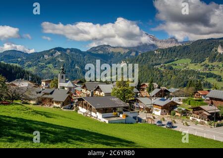 Notre dame de Bellecombe, Savoia, Auvergne-Rodano-Alpi, Francia Foto Stock