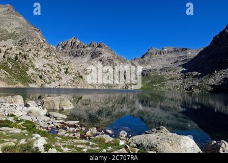 Lac Nègre nel parco nazionale del Mercantour in estate L'alta valle Vésubie Foto Stock