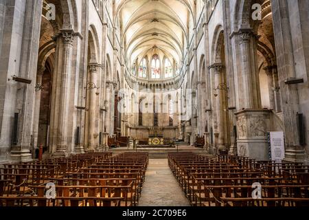 Vienne Francia , 11 luglio 2020 : Vista interna della Cattedrale di Saint Maurice di Vienne Isere Francia Foto Stock