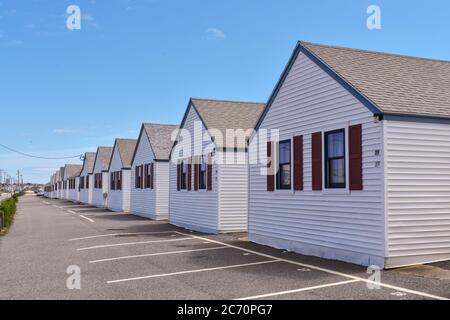 Fila di cottage in affitto a Truro, ma vicino a Provincetown, ma su Cape Cod in Massachusetts Foto Stock