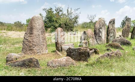 Tiya, Etiopia - Settembre 2017: Colonne megalitiche di pietra Tiya, un sito patrimonio dell'umanità dell'UNESCO vicino ad Addis Abeba Foto Stock